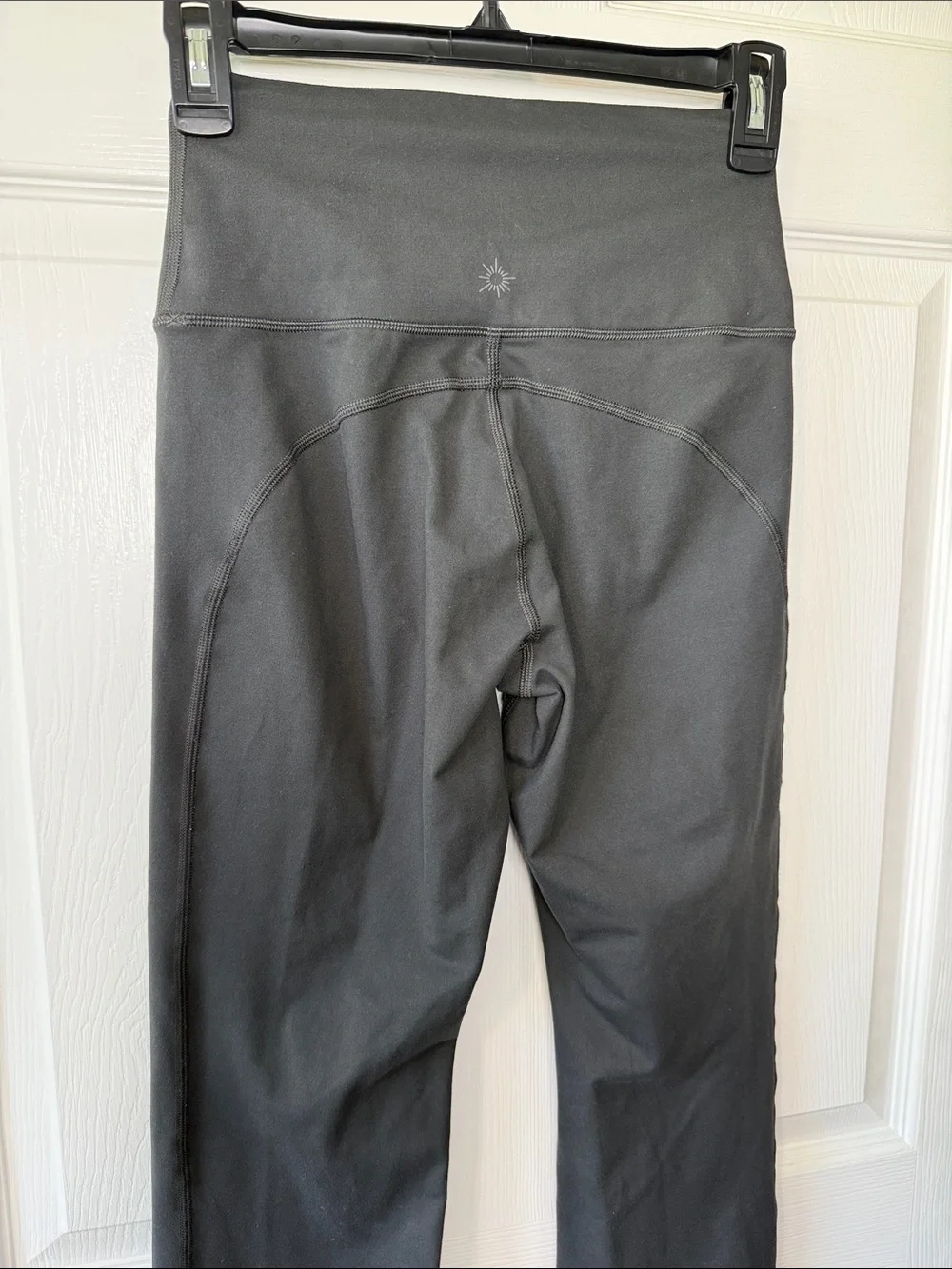 Aerie Offline The Hugger Hi-Rise Cinch Pant/Leggings